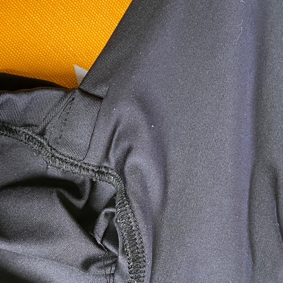 Puff shoulder top - Picture 7 of 9